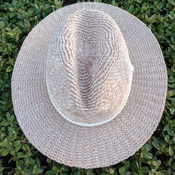 Four Buttons by San Diego Hat Company chenille fedora with some light sparkle - Picture 7 of 15